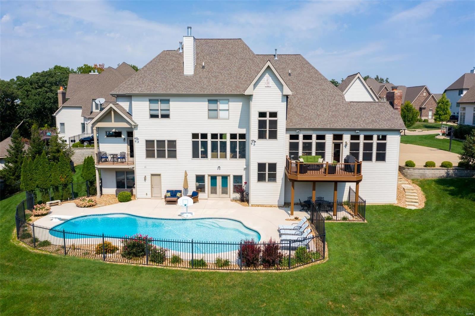 The Villas at Chesterfield Bluffs The Sterling Company